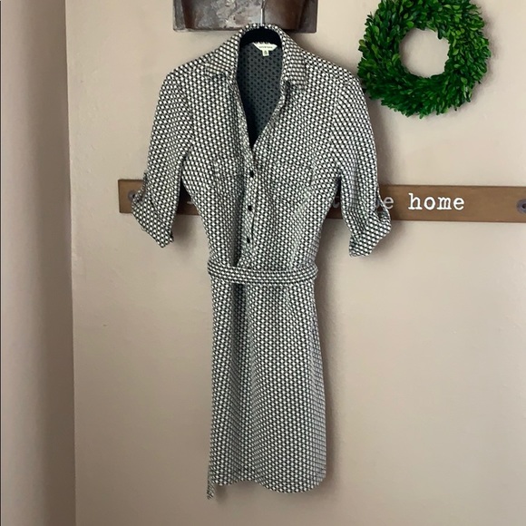 Dress - Picture 1 of 5